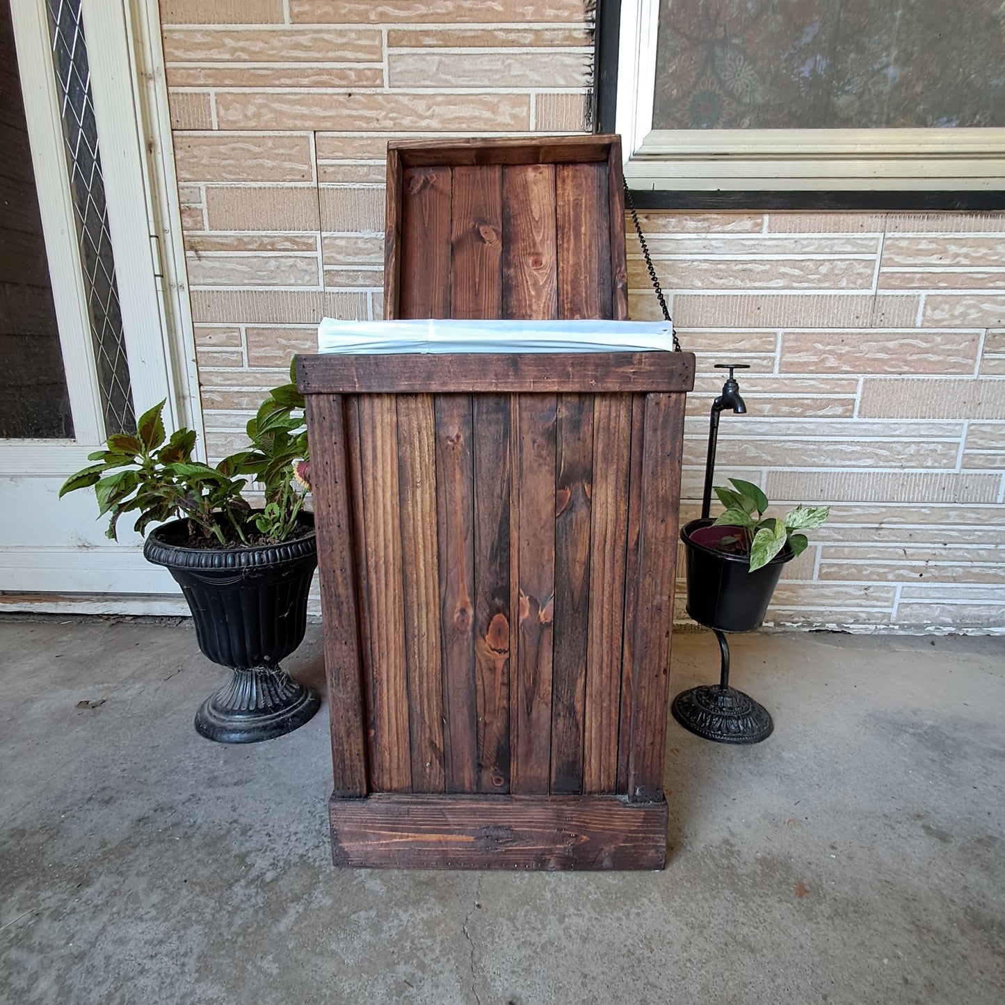 16 Gallon Trash Bin
