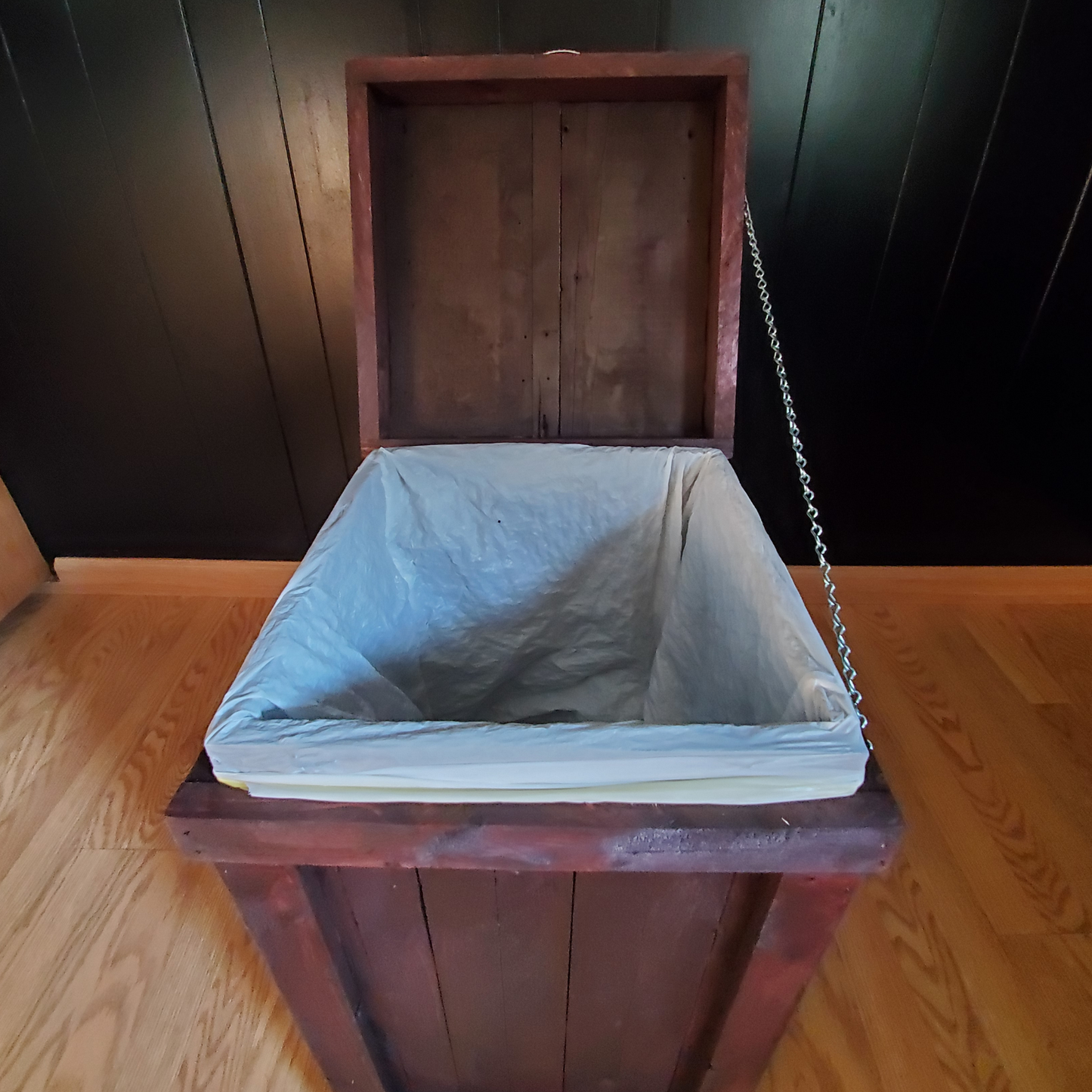 13 Gallon Trash Can