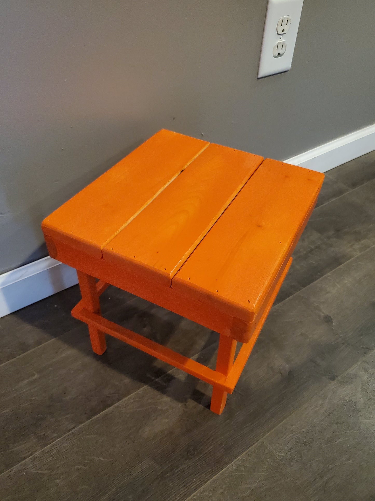 Small Wood Plant Stand