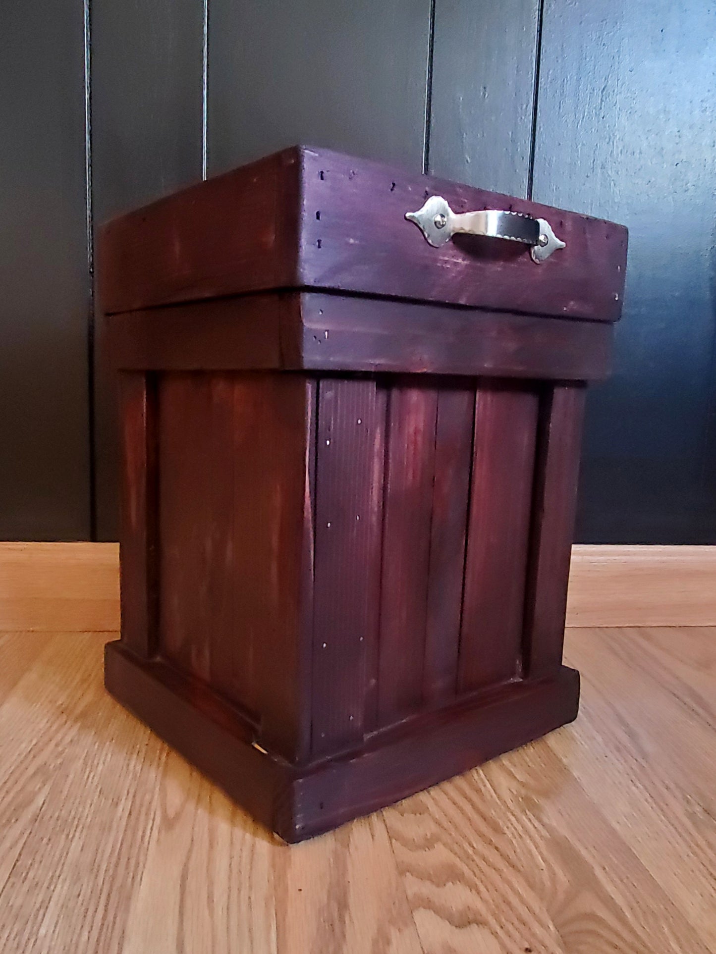 4 Gallon Rustic Trash Bin