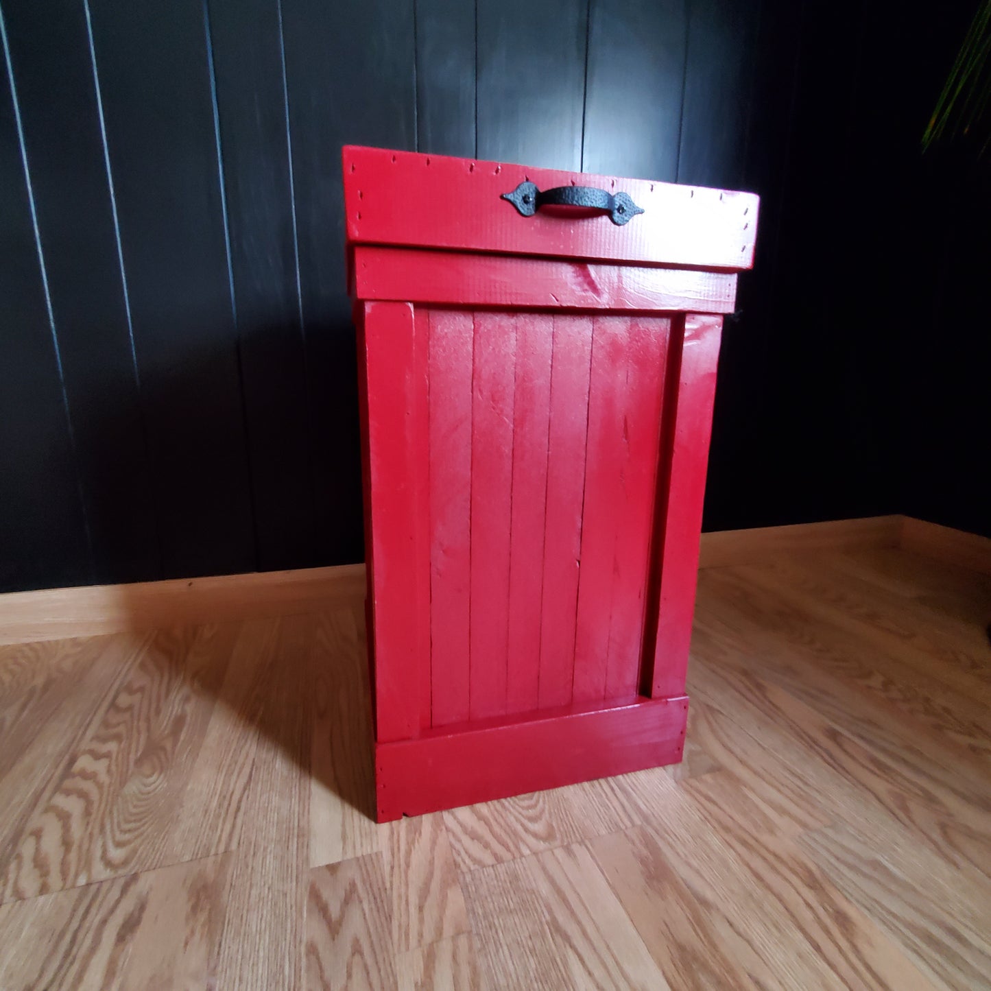 13 Gallon Red Trash Can