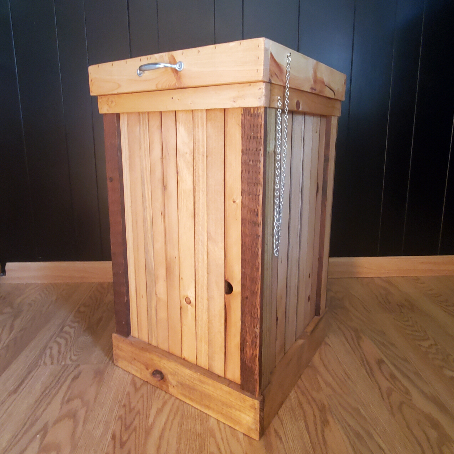 30 Gallon Trash Bin