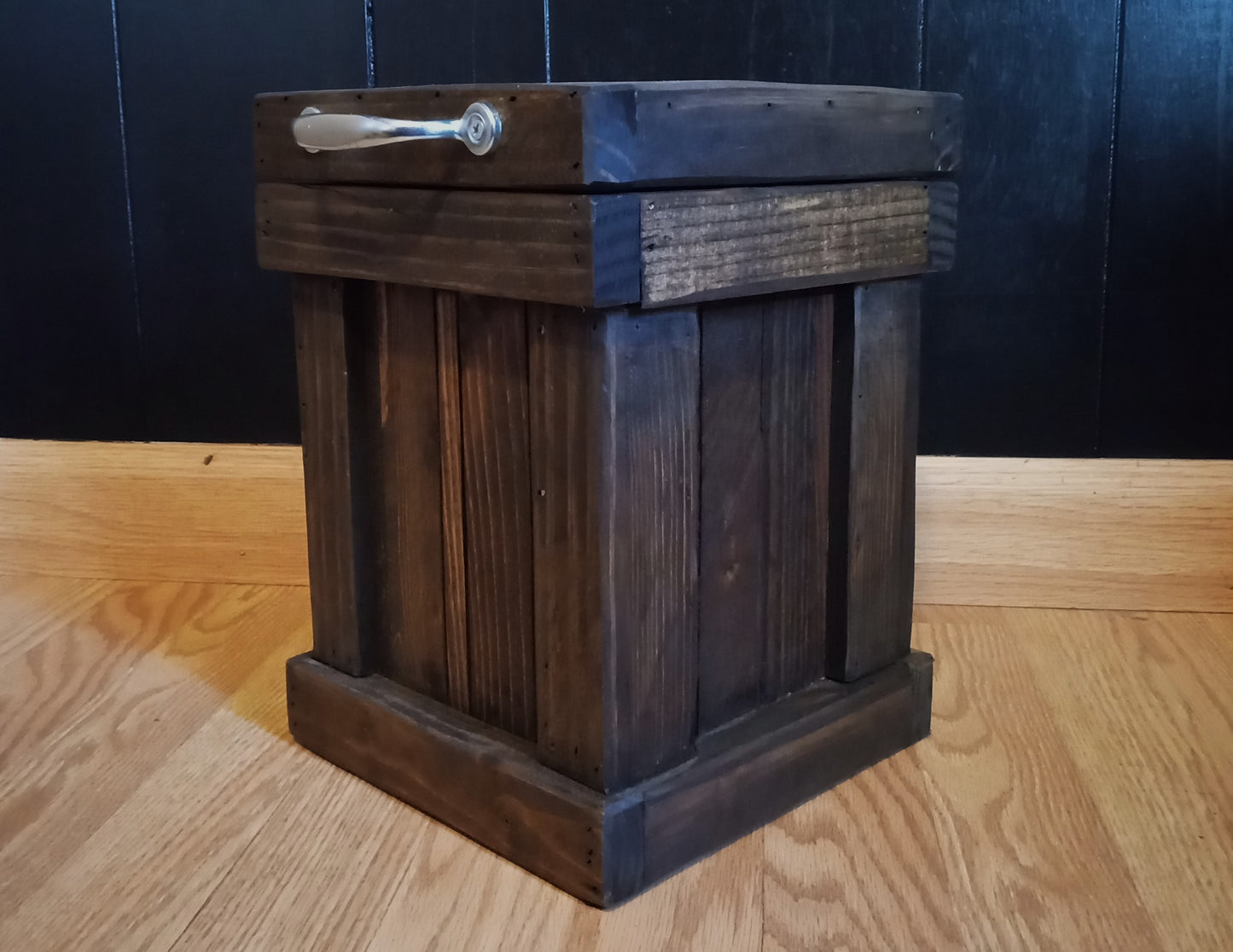Small Apartment Trash Bin
