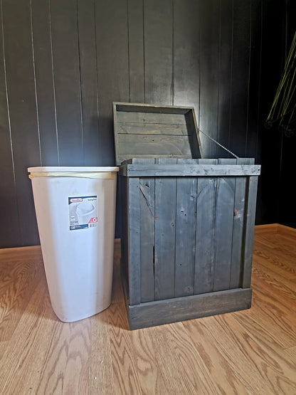 Trash Can Holder