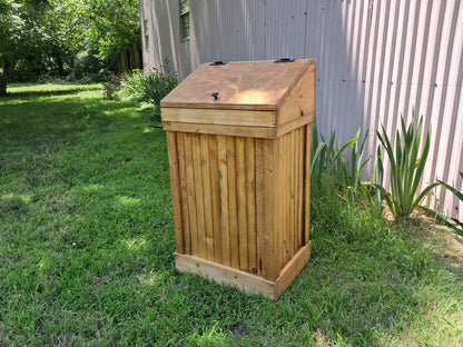 30 Gallon French Country Trash Can