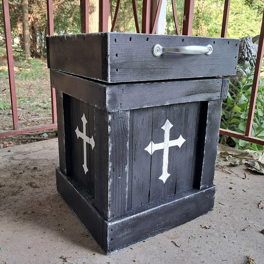 Gothic Style Wood Trash Can with Lid