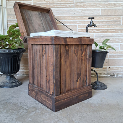 8 Gallon Trash Can