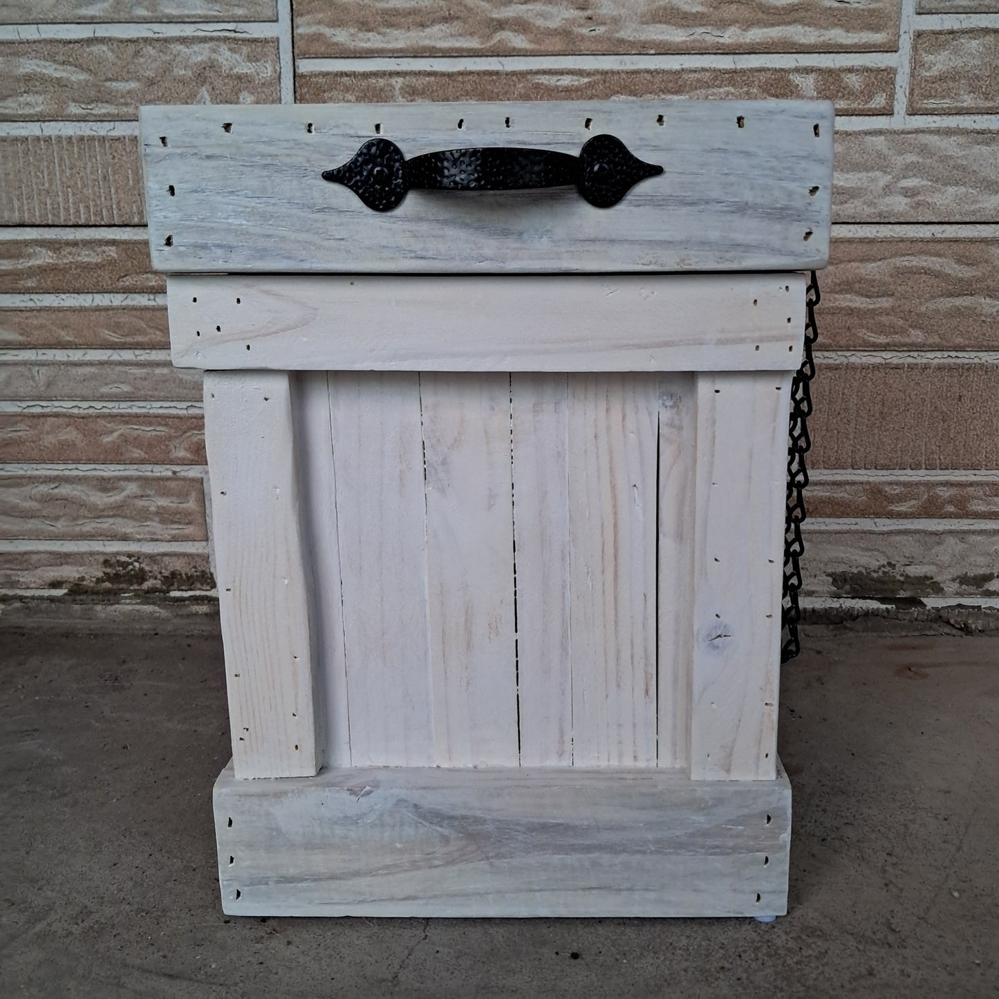 Custom 'I'm Trash' Funny Trash Bin
